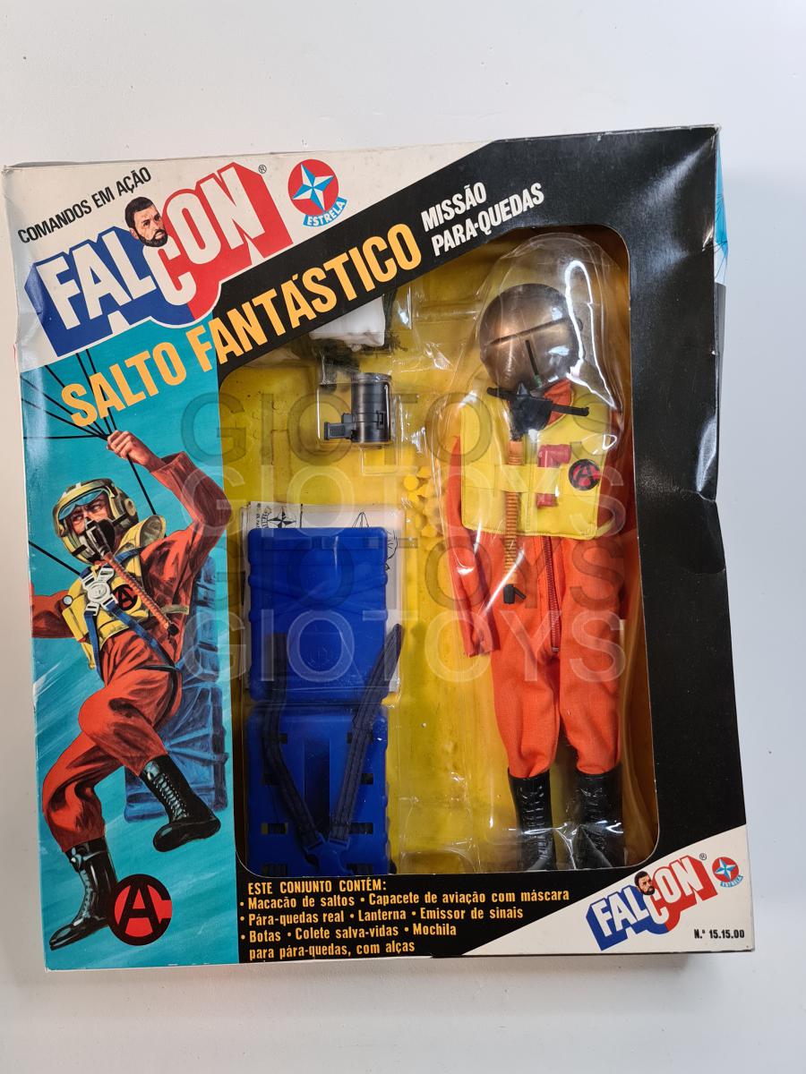 Boneco Falcon