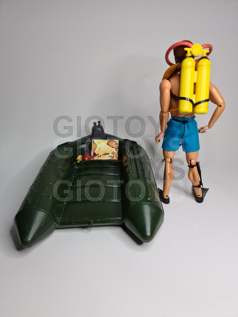 Boneco Falcon