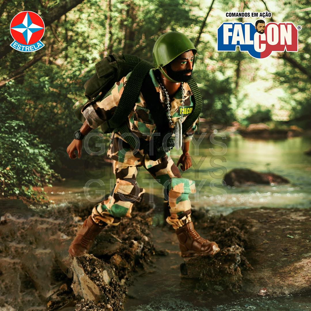 Boneco Falcon