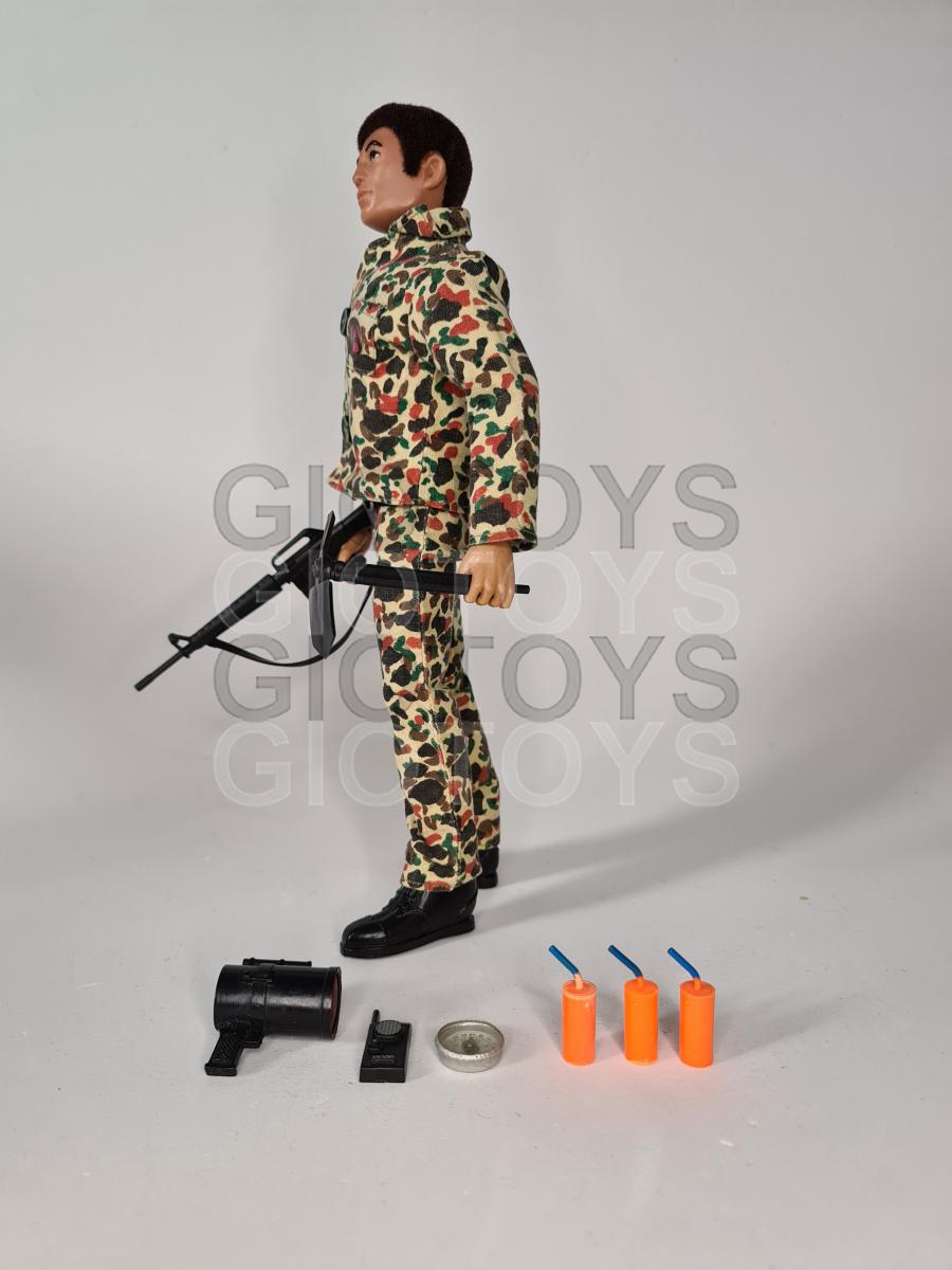 Boneco Falcon